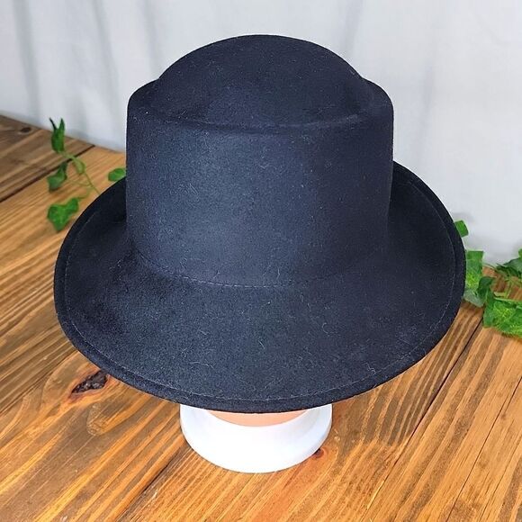 De-Me. Vintage. 100% Wool. Made in Italy. Black Fedora. EUC - Picture 1 of 9